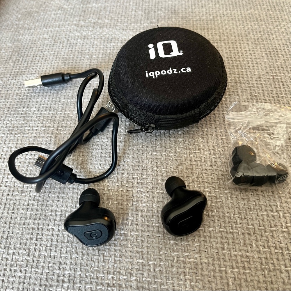 3/$20 iQPodz Bluetooth Wireless Earbuds